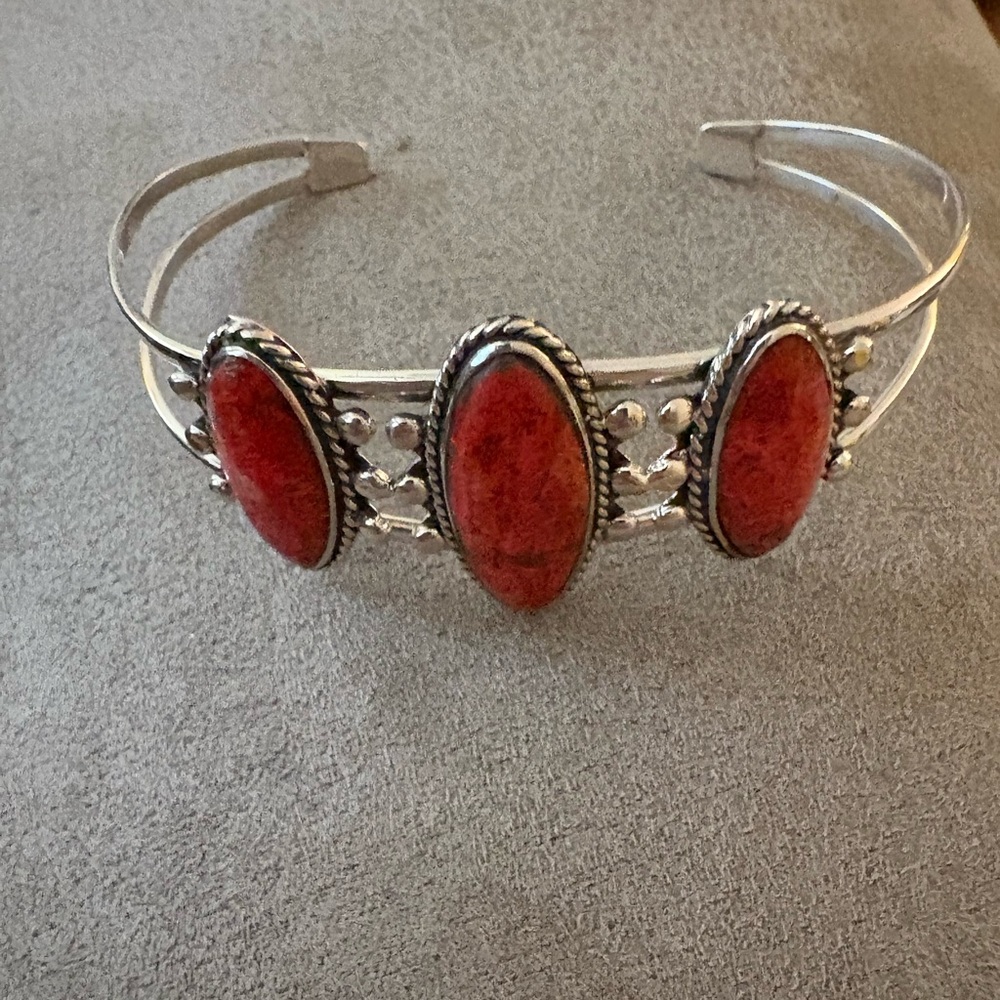 EUC southwestern cuff bracelet. .925 sterling. Flash sale